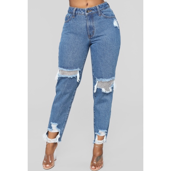 Fashion Nova’ A Girl’s Best Friend Boyfriend Jean - Picture 5 of 8